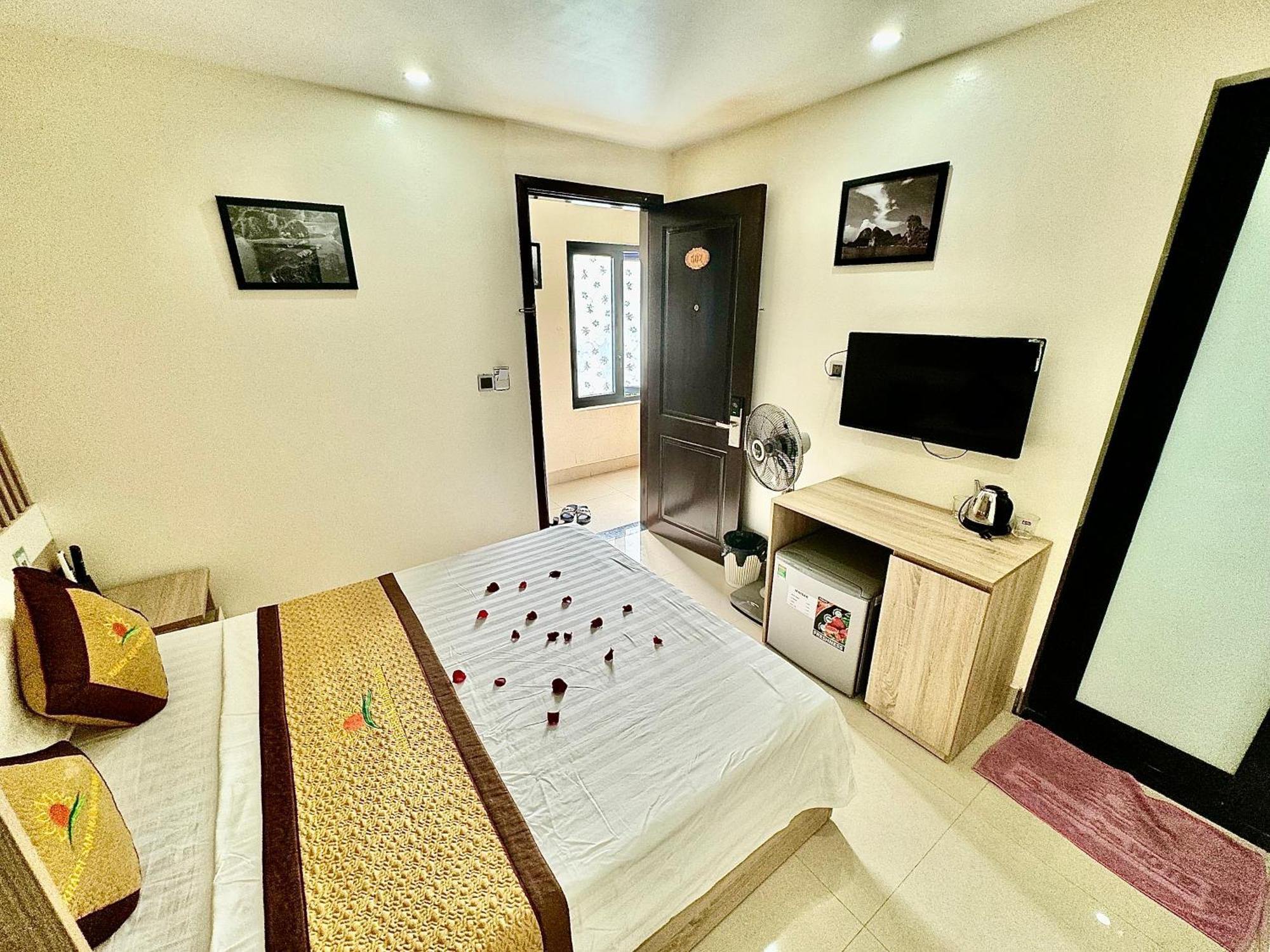 Sunflower Catba Hotel Dong Khe Sau Bagian luar foto