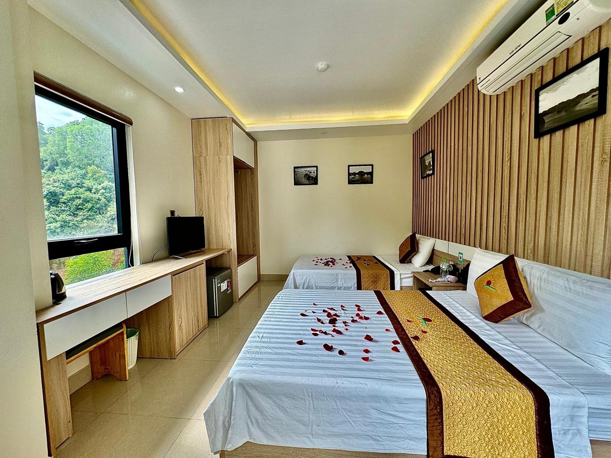 Sunflower Catba Hotel Dong Khe Sau Bagian luar foto