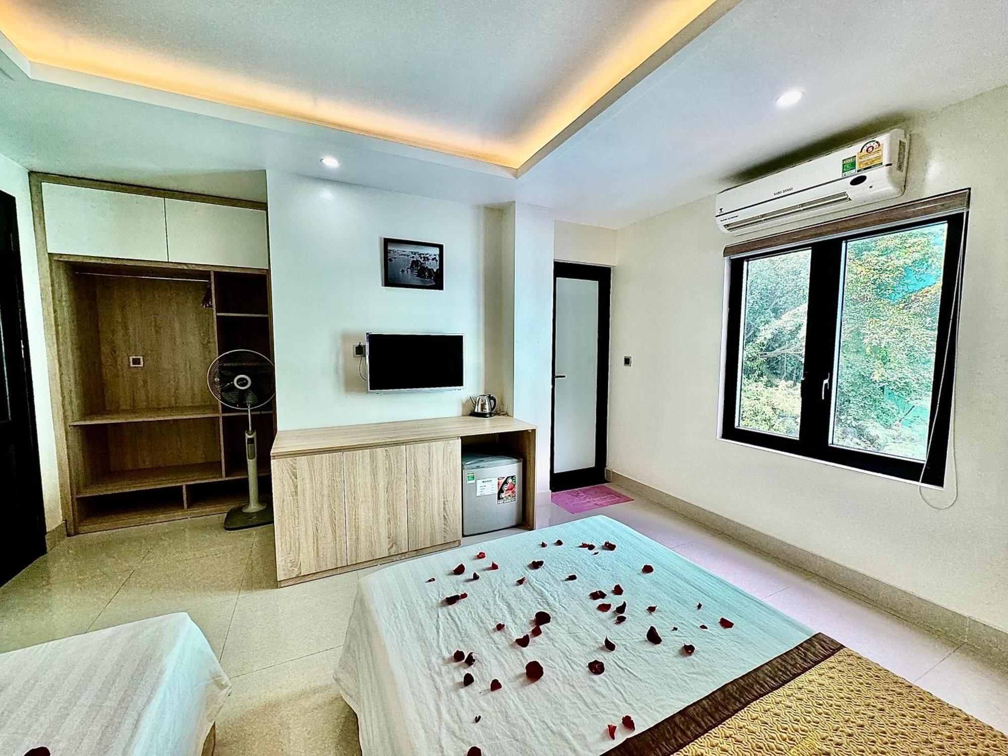Sunflower Catba Hotel Dong Khe Sau Bagian luar foto